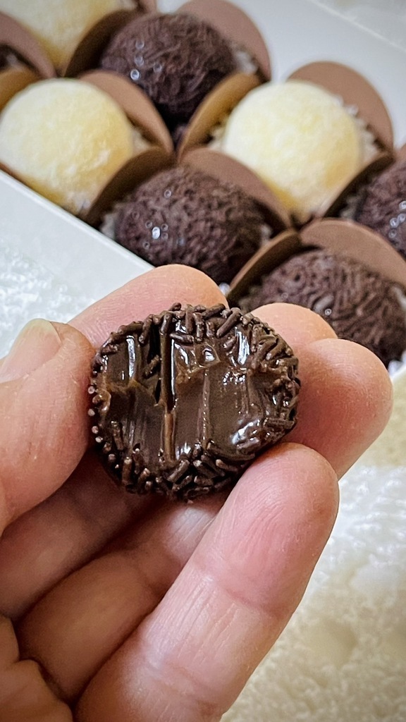 作って食べよう！ブラジルのおかし「ブリガデイロ」